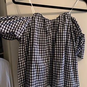 Francesca’s NWT heart shaped neck off the shoulder